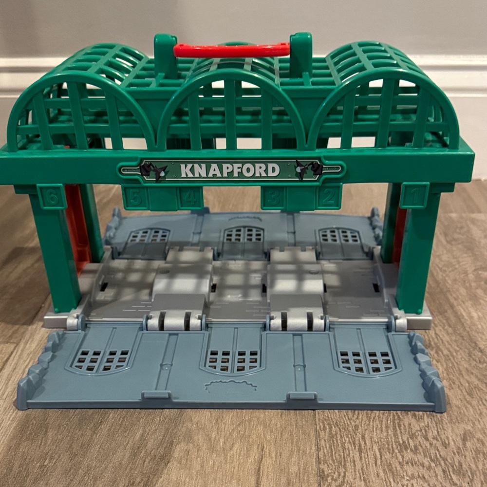 Thomas and friends take a long knapford station Train Station Playset